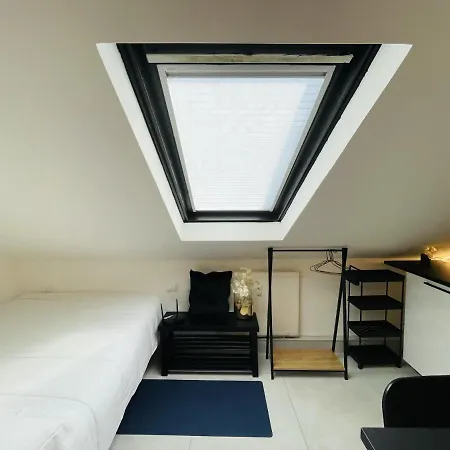 Lovely Mini Attic Apartamento *