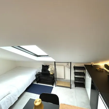 Apartamento Lovely Mini Attic